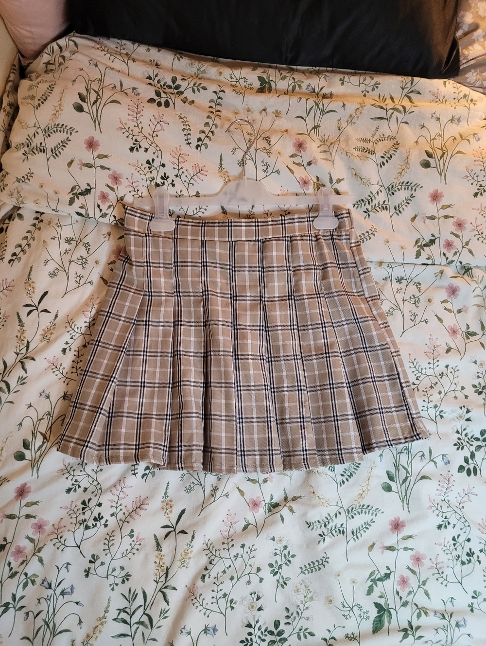 Beige Plaid Pleated Mini Skirt